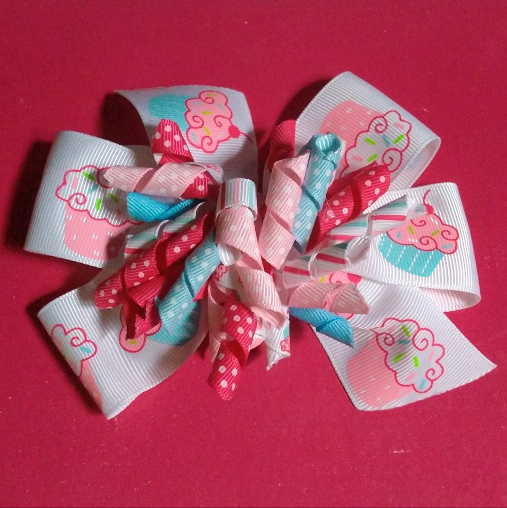 Handmade Boutique Cupcake Korker Hair Bow 🧁